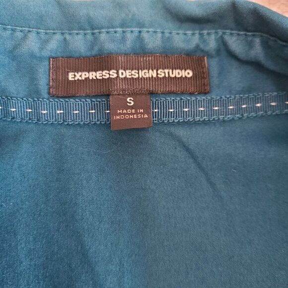 Express Design Studio Teal Blouse S – Puff Sleeve, Button Front, Fitted Waist - Picture 3 of 7